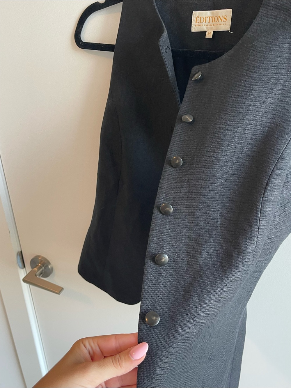 Sezane Editions Black Sleeveless Button Vest - Picture 2 of 7
